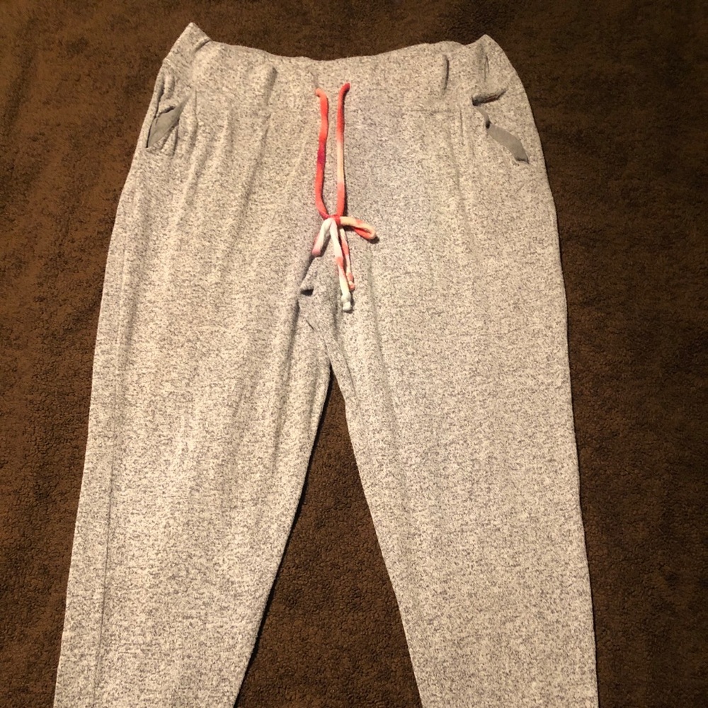 VS Pink joggers